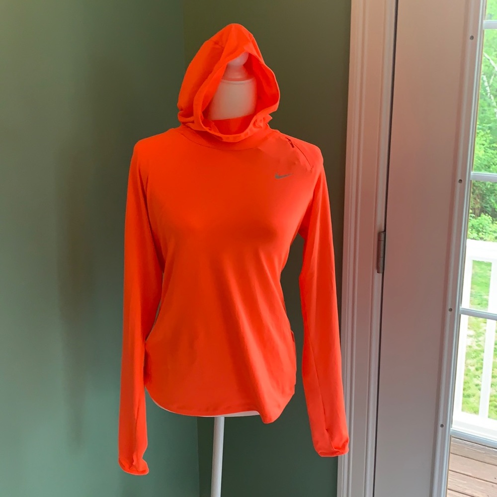 New without tags Nike Dri-fit hooded shirt